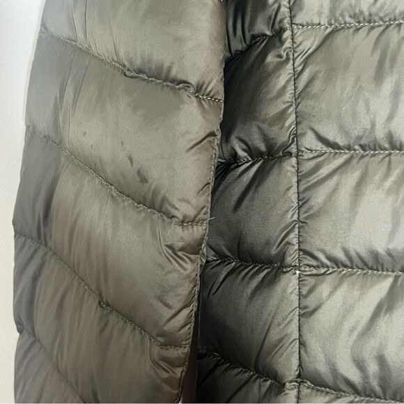 Uniqlo Women’s Down Green Lightweight Puffer Jacket - Picture 5 of 7